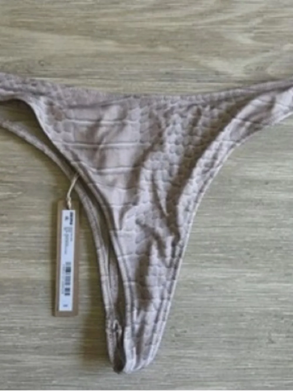 SKIMS Thong Bikini Bottom M